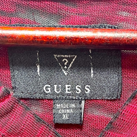 Mens Guess tee - Picture 4 of 4
